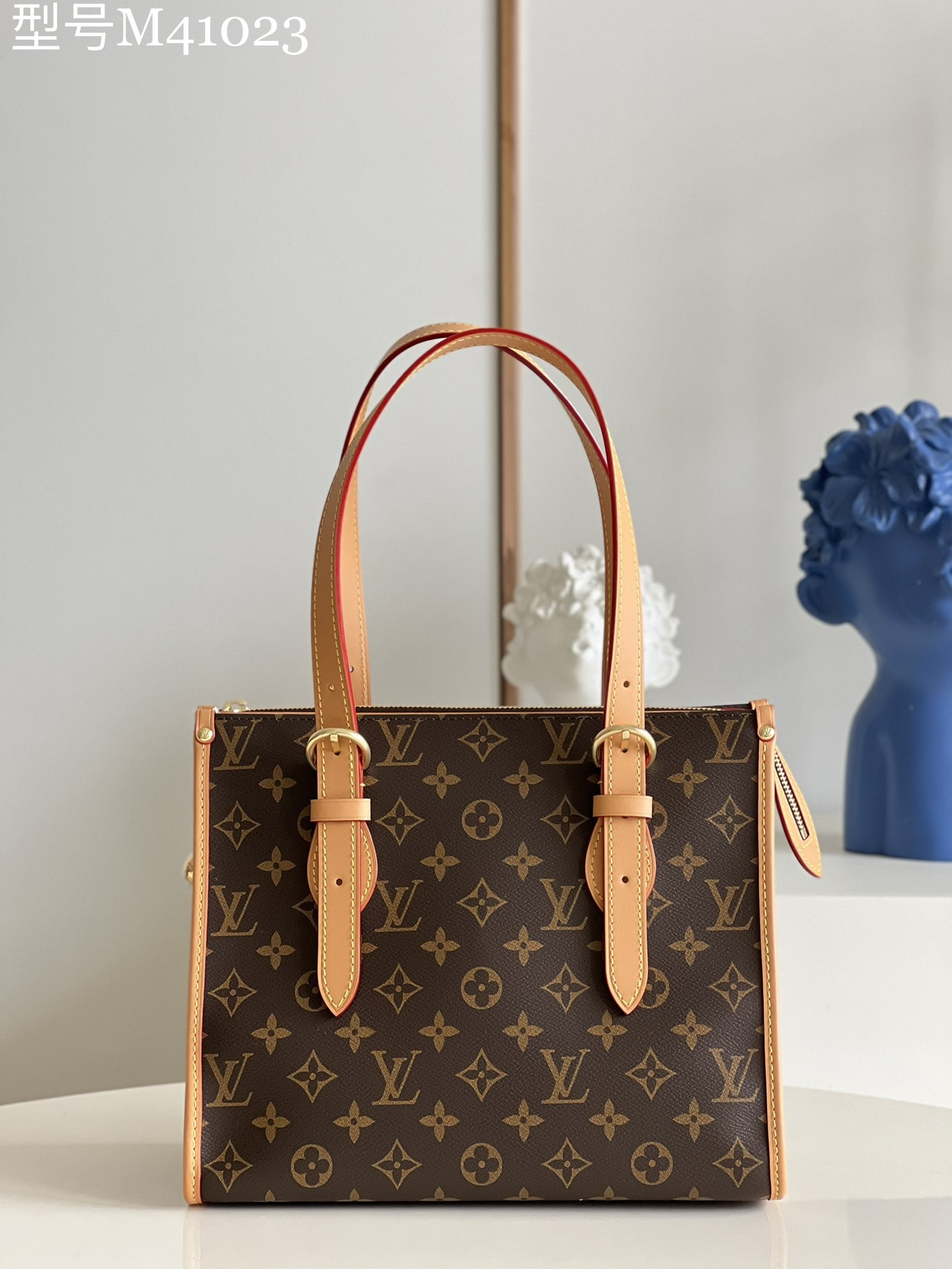 NO:398253,[Exclusive real shot M41023] The old bags are all very classic bags. Not only are the styles special, but they are not afraid of being bullish. They can withstand the test of time + out-of-print quality even after 10 years, they can still withstand the test of market pickiness. Size 27.5×13×23.5cm. W., LV [original leather], louis vuitton19860909【独家实拍M41023】中古包都是非常经典的包包不仅款式特别且不怕烂大街是禁得起时间考验+绝版的精品即使10年、过去依旧经得起市场挑剔的考验.尺寸27.5×13×23.5cm. W.,LV【原厂皮】,louis vuitton,Bag