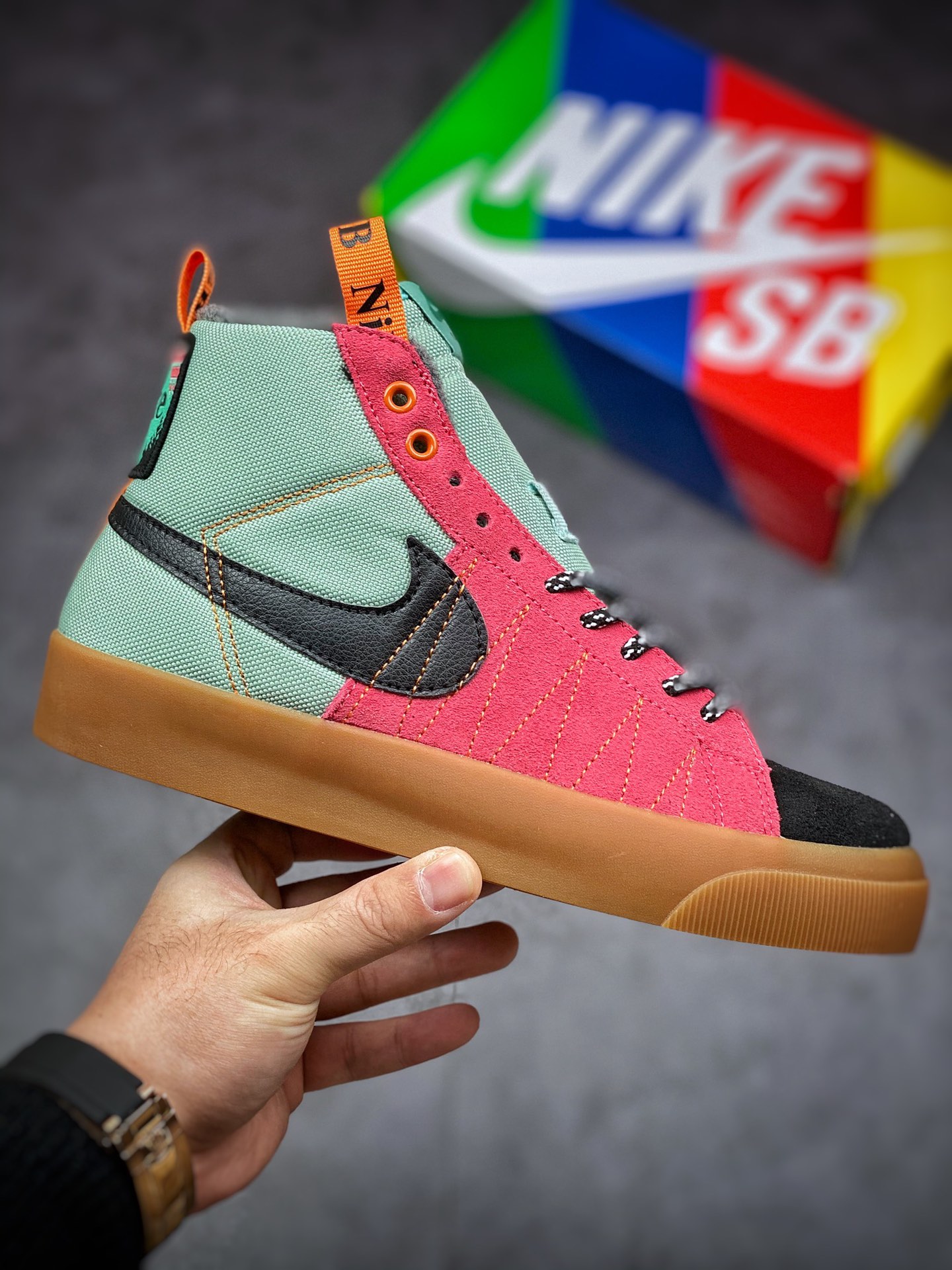160 Nike SB Zoom Blazer Mid PRM 滑板鞋DC8903-301