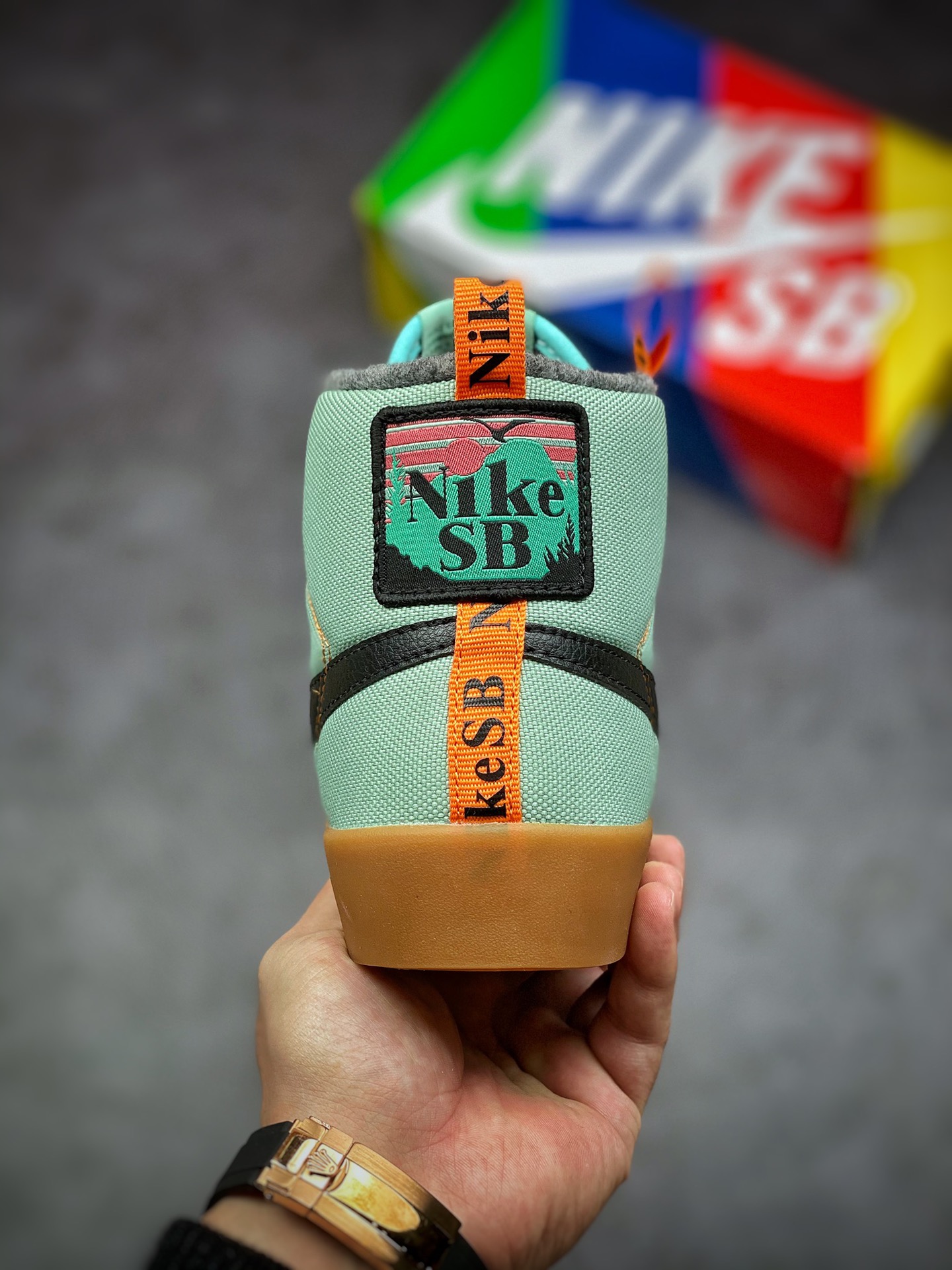 160 Nike SB Zoom Blazer Mid PRM 滑板鞋DC8903-301
