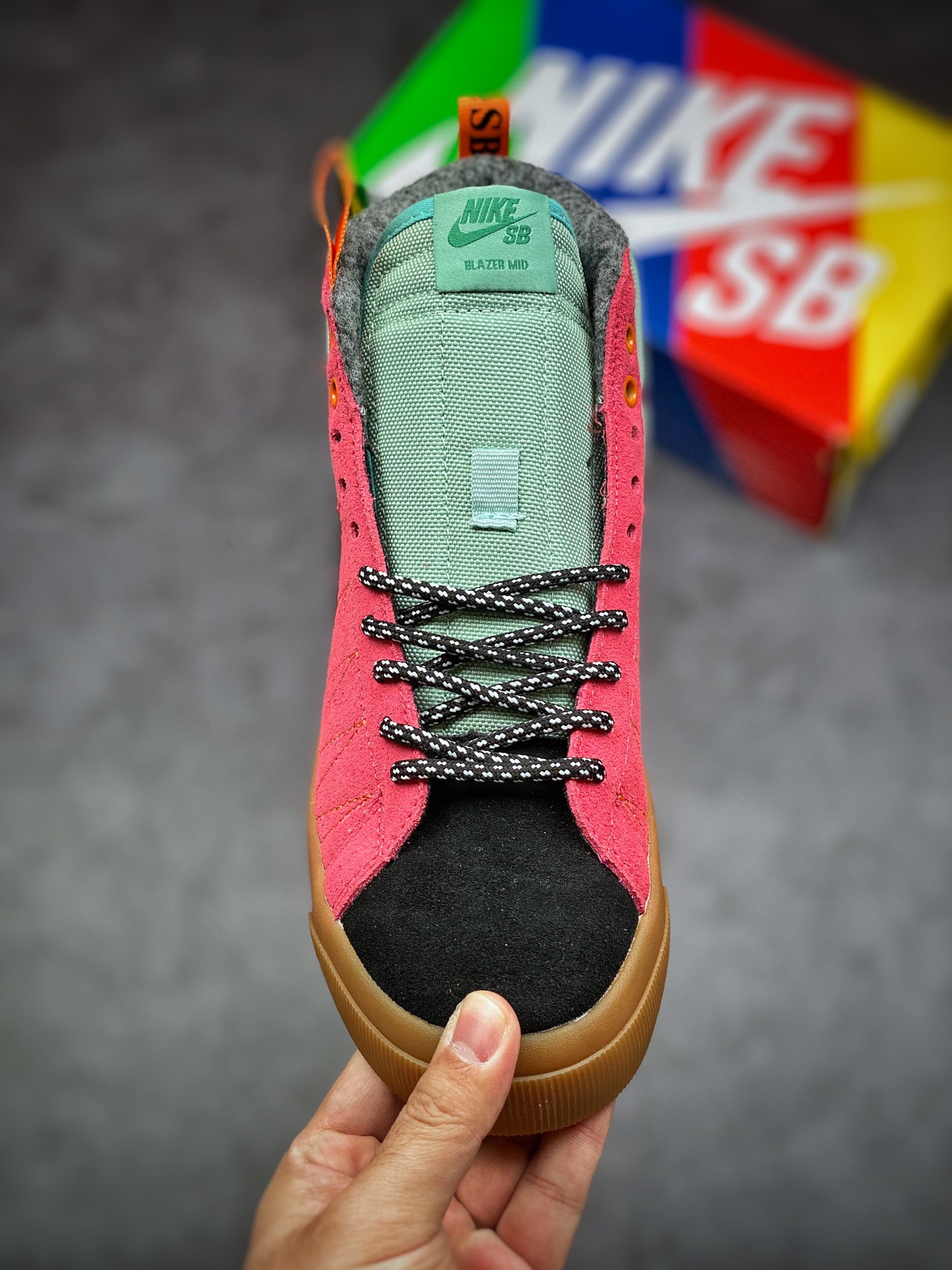 160 Nike SB Zoom Blazer Mid PRM 滑板鞋DC8903-301