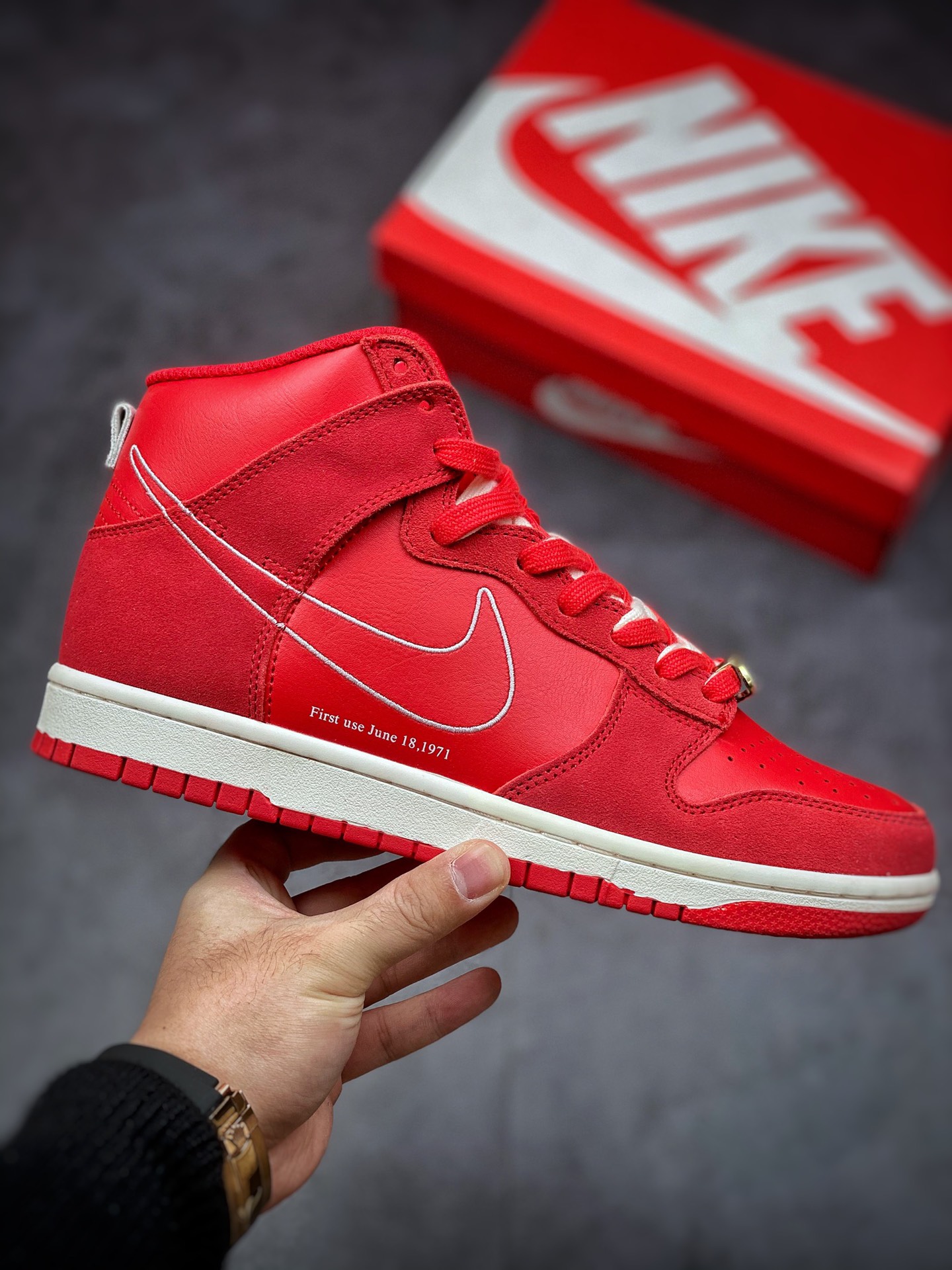 280 Nike Dunk High ’First Use’ 圣诞红 高帮滑板鞋DH0960-600
