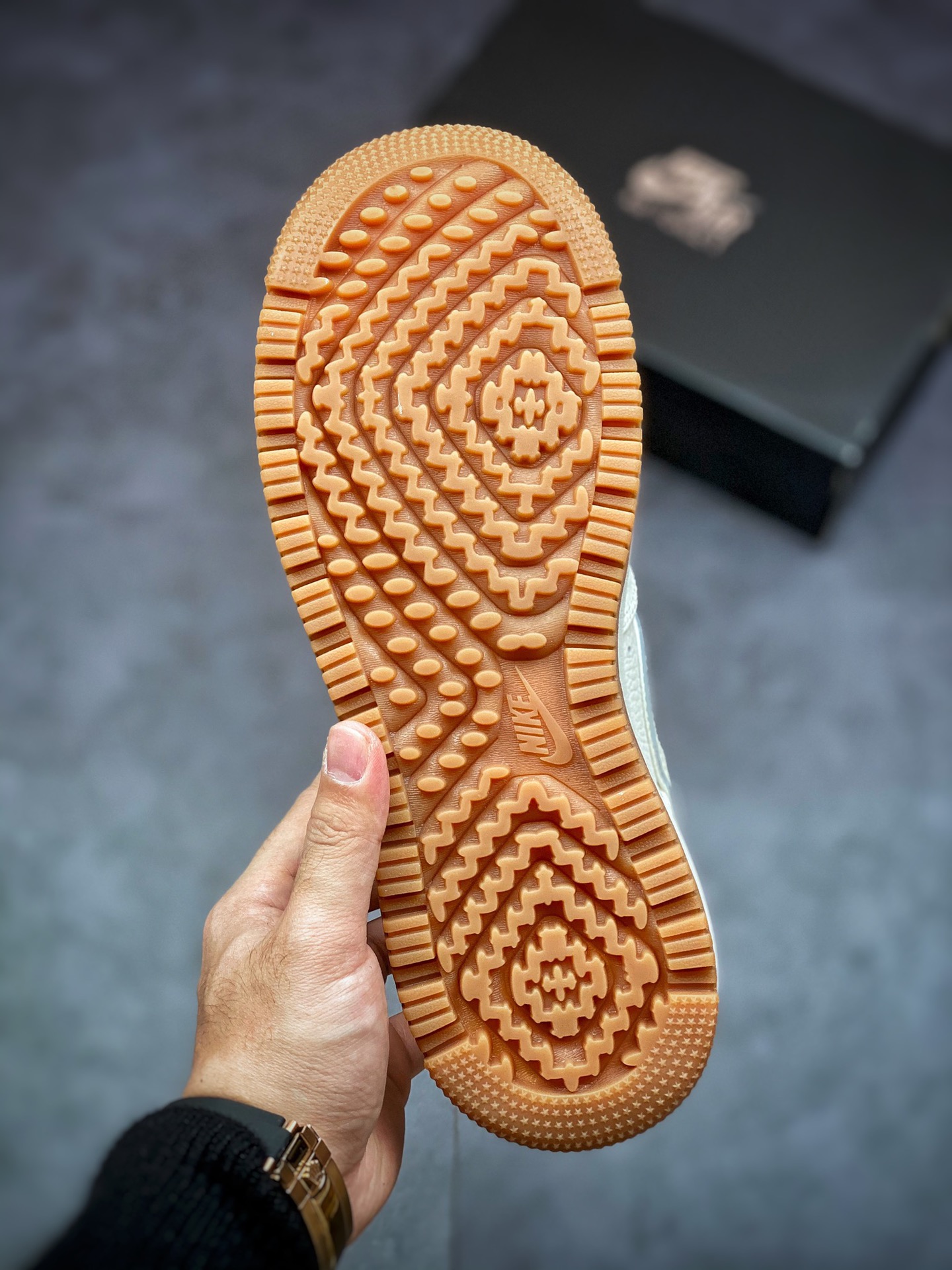 200 Nike Air Force 1 Low Luxe”Pecan/Gum” 空军一号DB4109-200