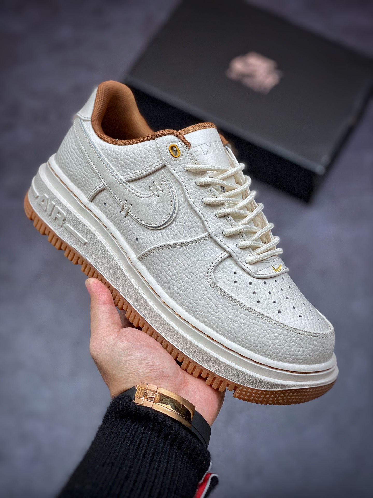 200 Nike Air Force 1 Low Luxe”Pecan/Gum” 空军一号DB4109-200