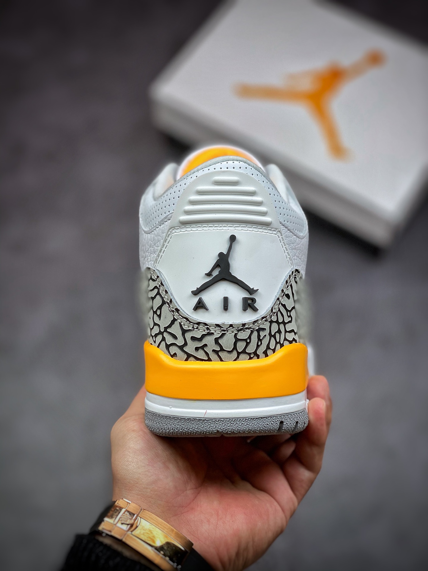 240 Air Jordan 3 Retro“LaserOrange” 白橙 湖人 CK9246-108