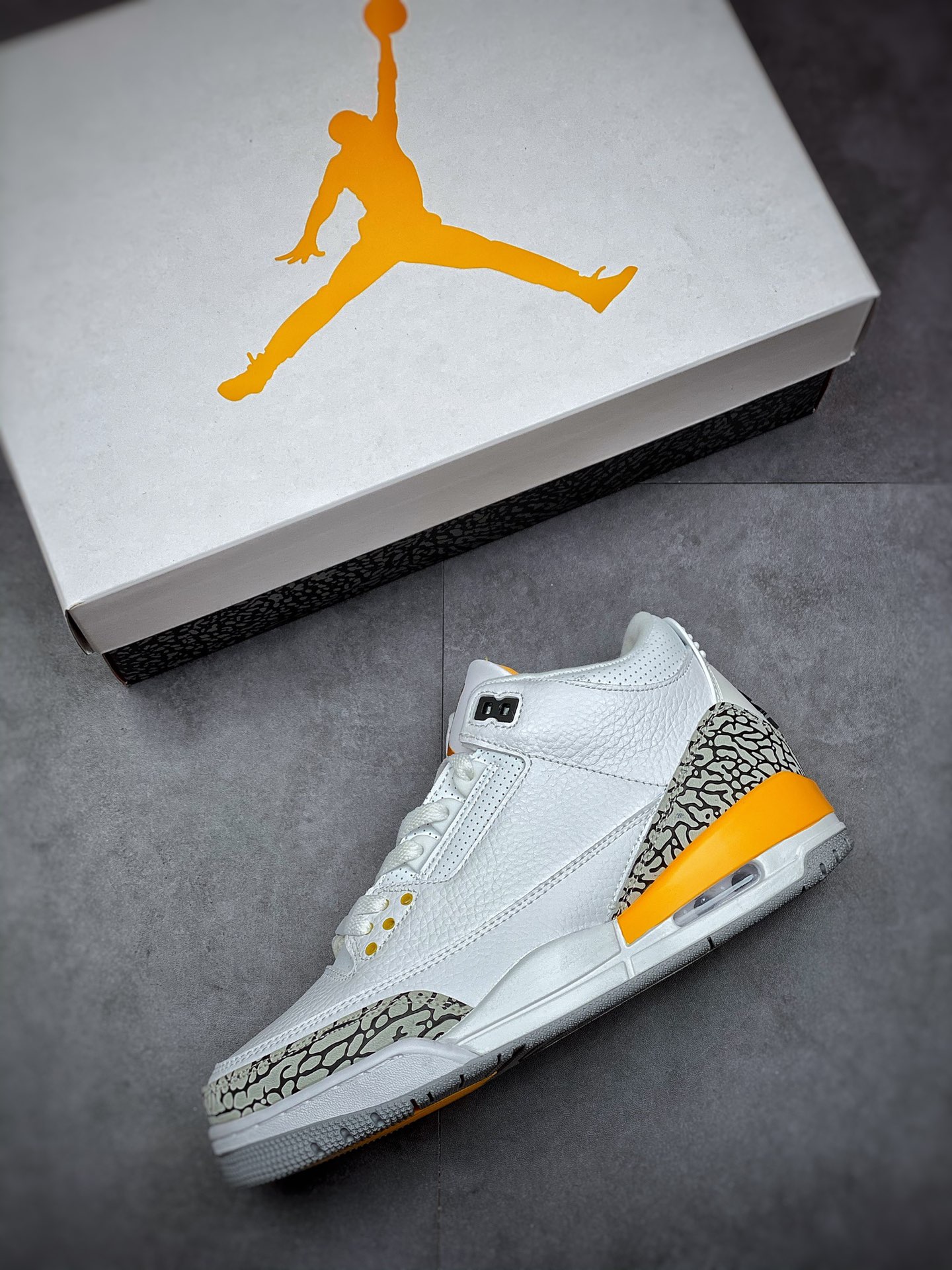 240 Air Jordan 3 Retro“LaserOrange” 白橙 湖人 CK9246-108