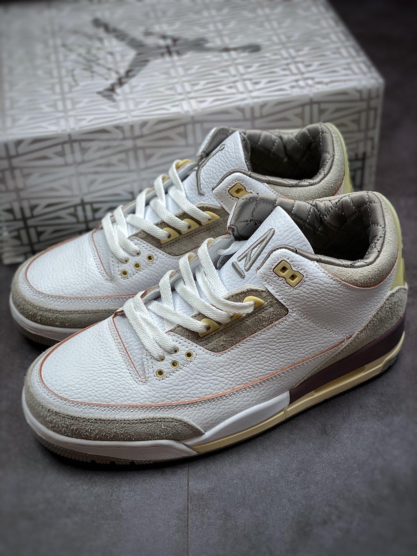 260 Air Jordan 3 Retro“Medium Grey” 米白灰 DH3434-110