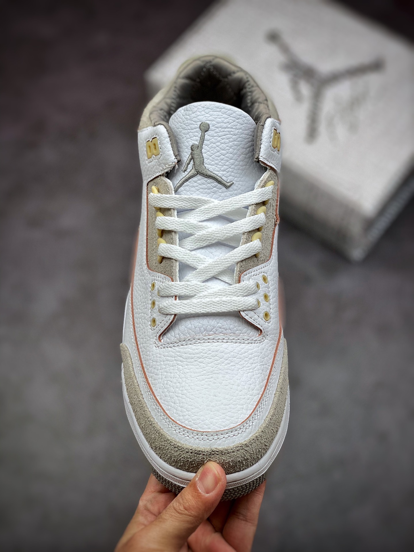 260 Air Jordan 3 Retro“Medium Grey” 米白灰 DH3434-110