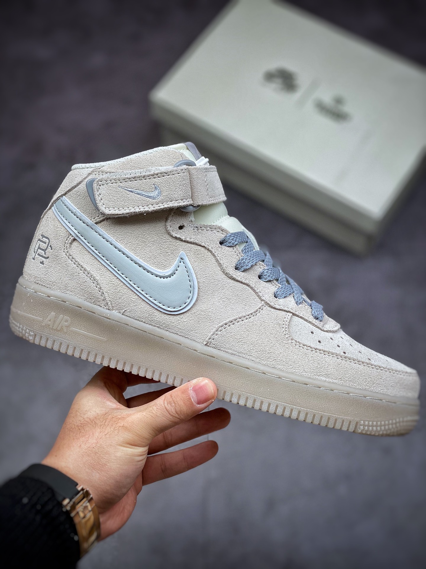 260 Nike Air Force 1 Mid 07 冠军联名 灰色 3M反光版 GB0902-112