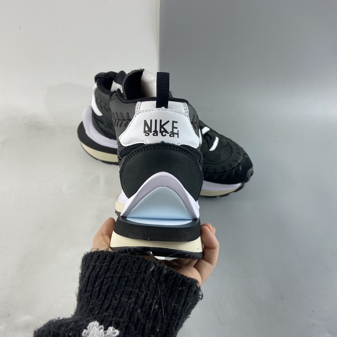 Jean Paul Gaultier x Sacai x NIKE VaporWaffle High ”Blue/Sesame” improved marathon high-top jogging shoes DH9186-001-Top High Quatity Cheap Sneakers Fashion Clothing Clothes Bags handbags Shoes of all Brand wholesale With The best Quality And Beautiful Price from China Factory Chinese suppliers wholesaler seller Jean Paul Gaultier x Sacai x NIKE VaporWaffle High ”Blue/Sesame” improved marathon high-top jogging shoes DH9186-001