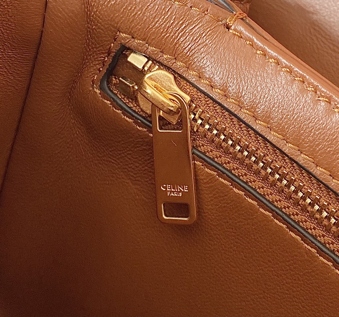 CELINE赛琳凯旋门帆布和小牛皮手袋191242