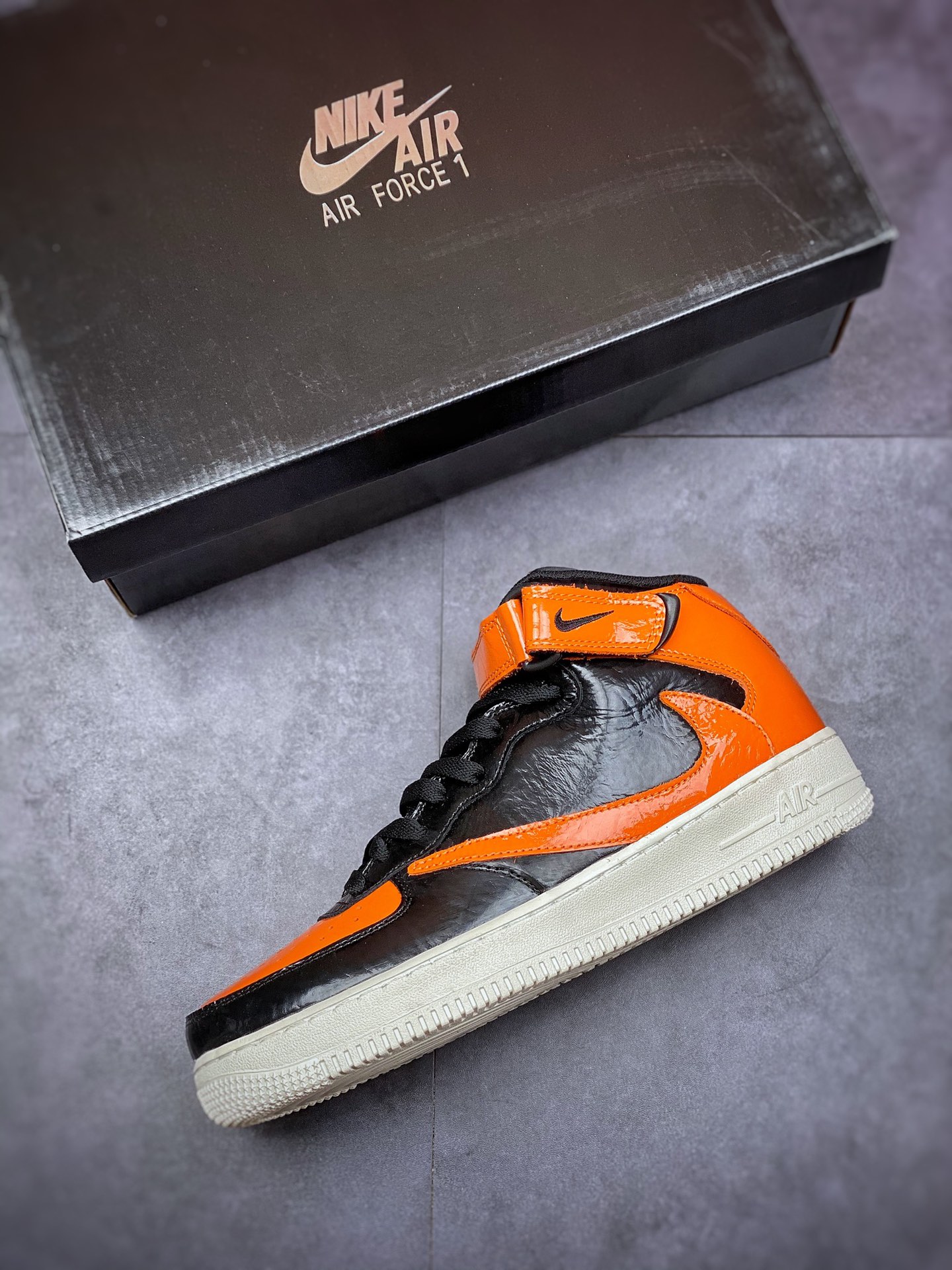 260 Nike Air Force 1 Mid 07 猪油扣碎倒钩 804609-188