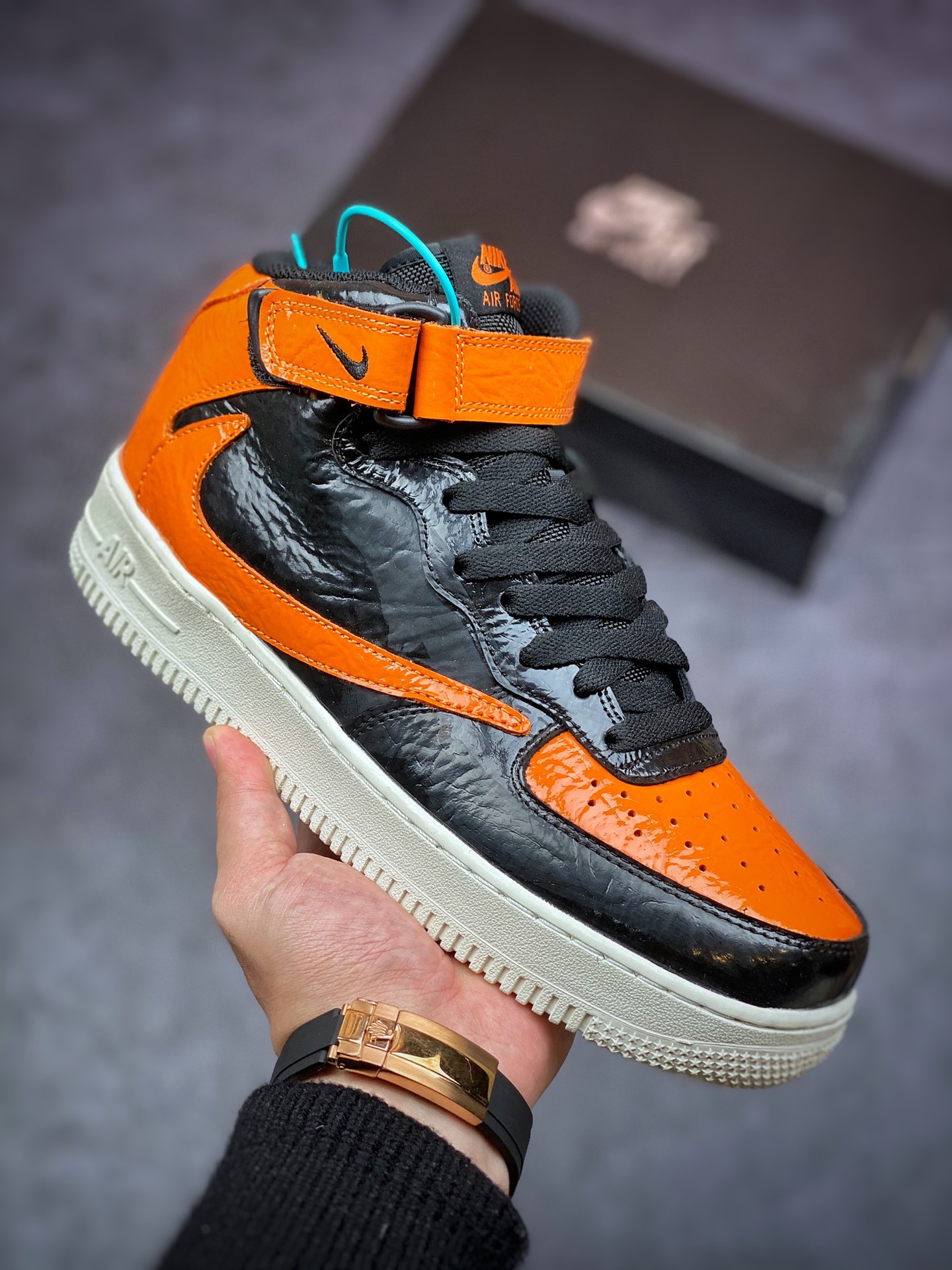 260 Nike Air Force 1 Mid 07 猪油扣碎倒钩 804609-188