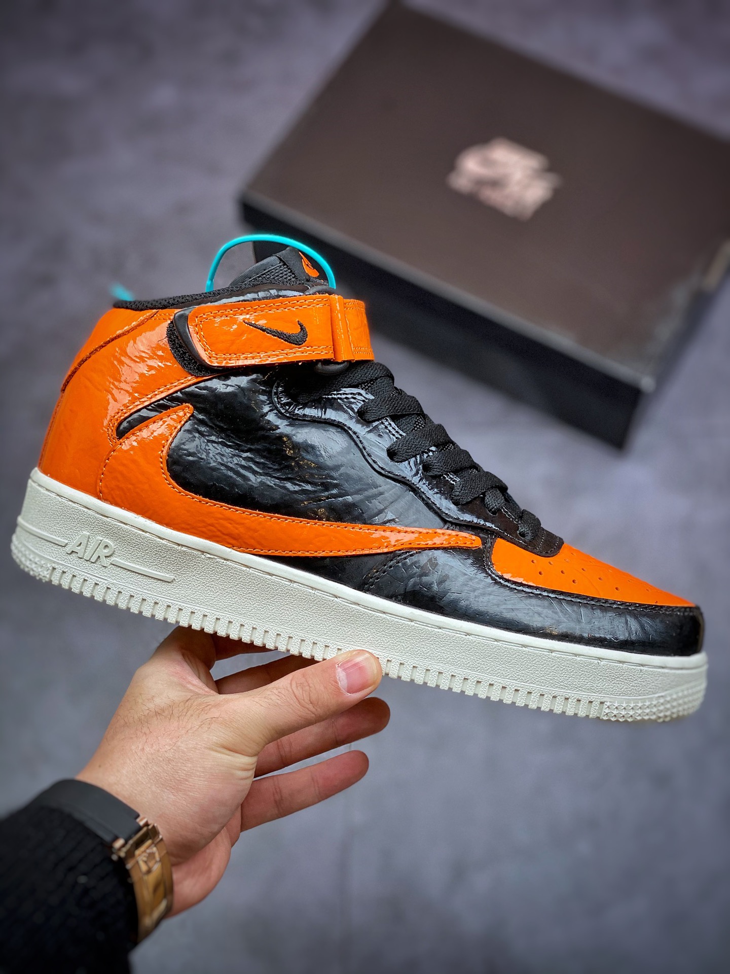 260 Nike Air Force 1 Mid 07 猪油扣碎倒钩 804609-188