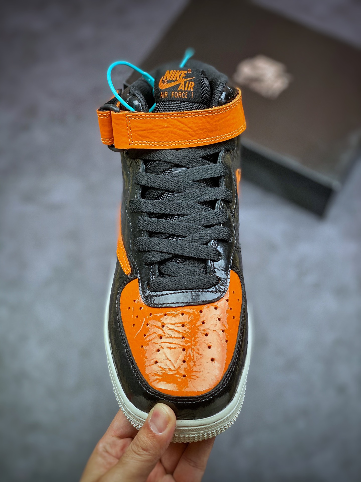 260 Nike Air Force 1 Mid 07 猪油扣碎倒钩 804609-188