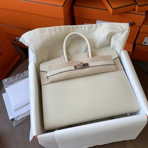 Shop Designer Hermes Birkin Bags Handbags Top 1:1 Replica Milkshake White Silver Hardware Epsom