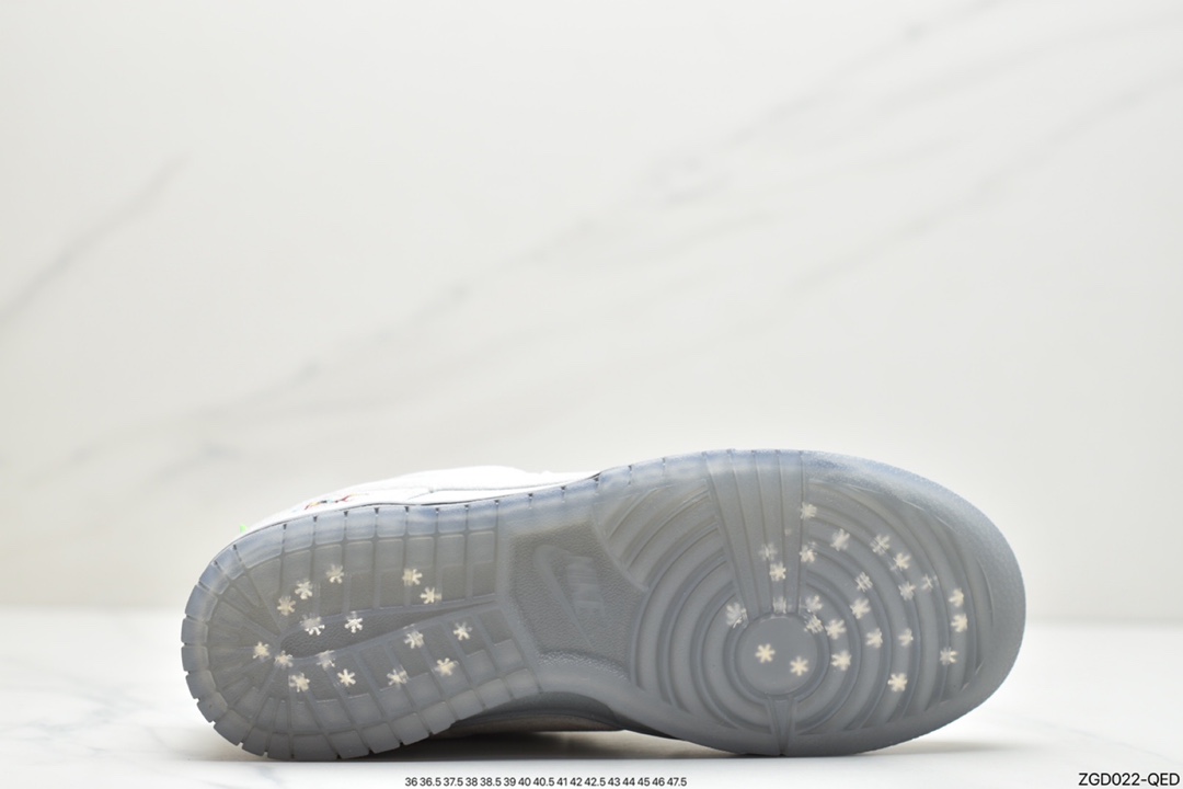 Nike DuNIKE Low Ice Winter Wonderland Snow Festival DO2326-001