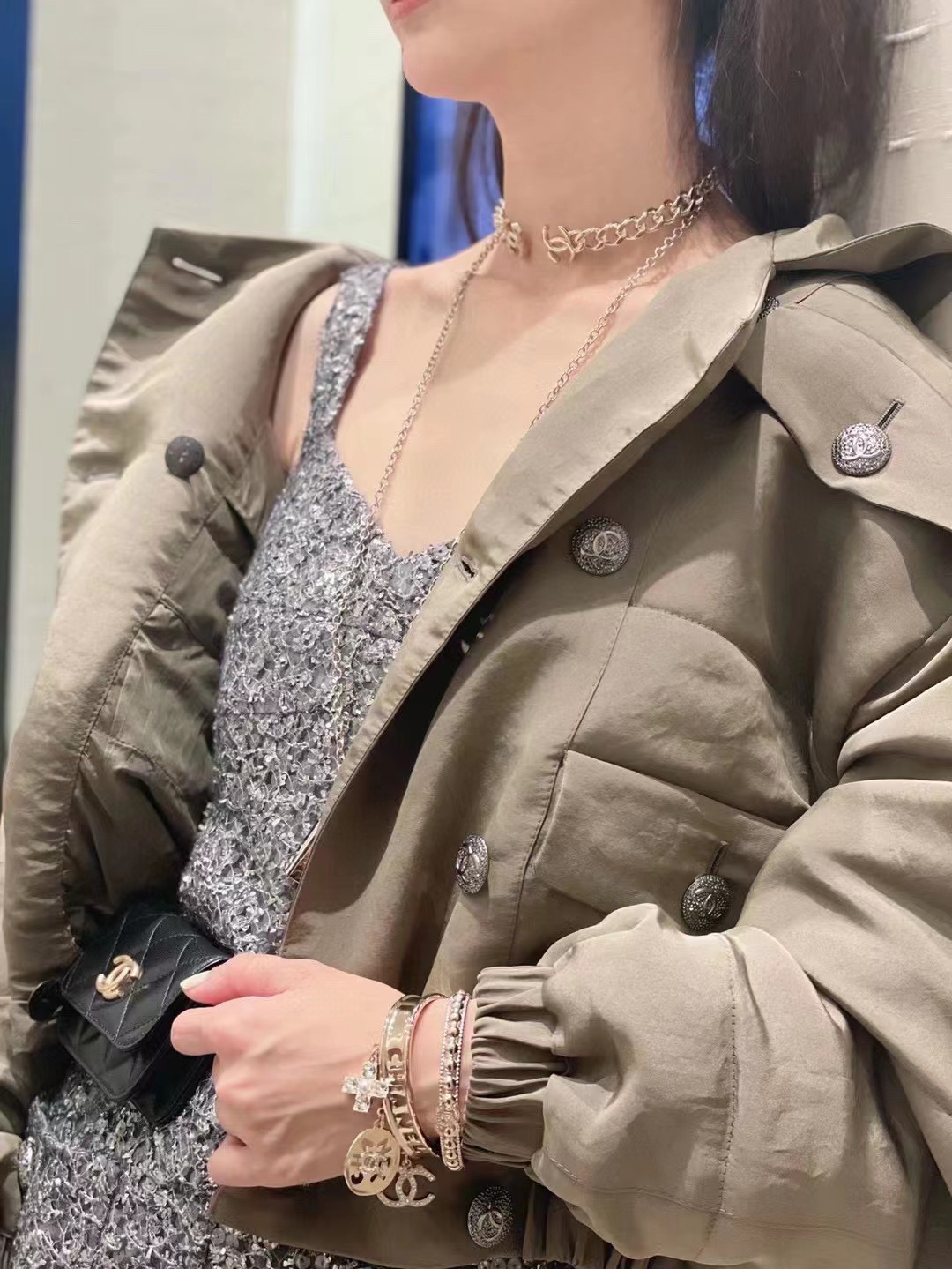 编号XXL0251
ch@nel金属链条开口项圈choker】
·超惊喜的设计！开口设计，佩戴非常方便
