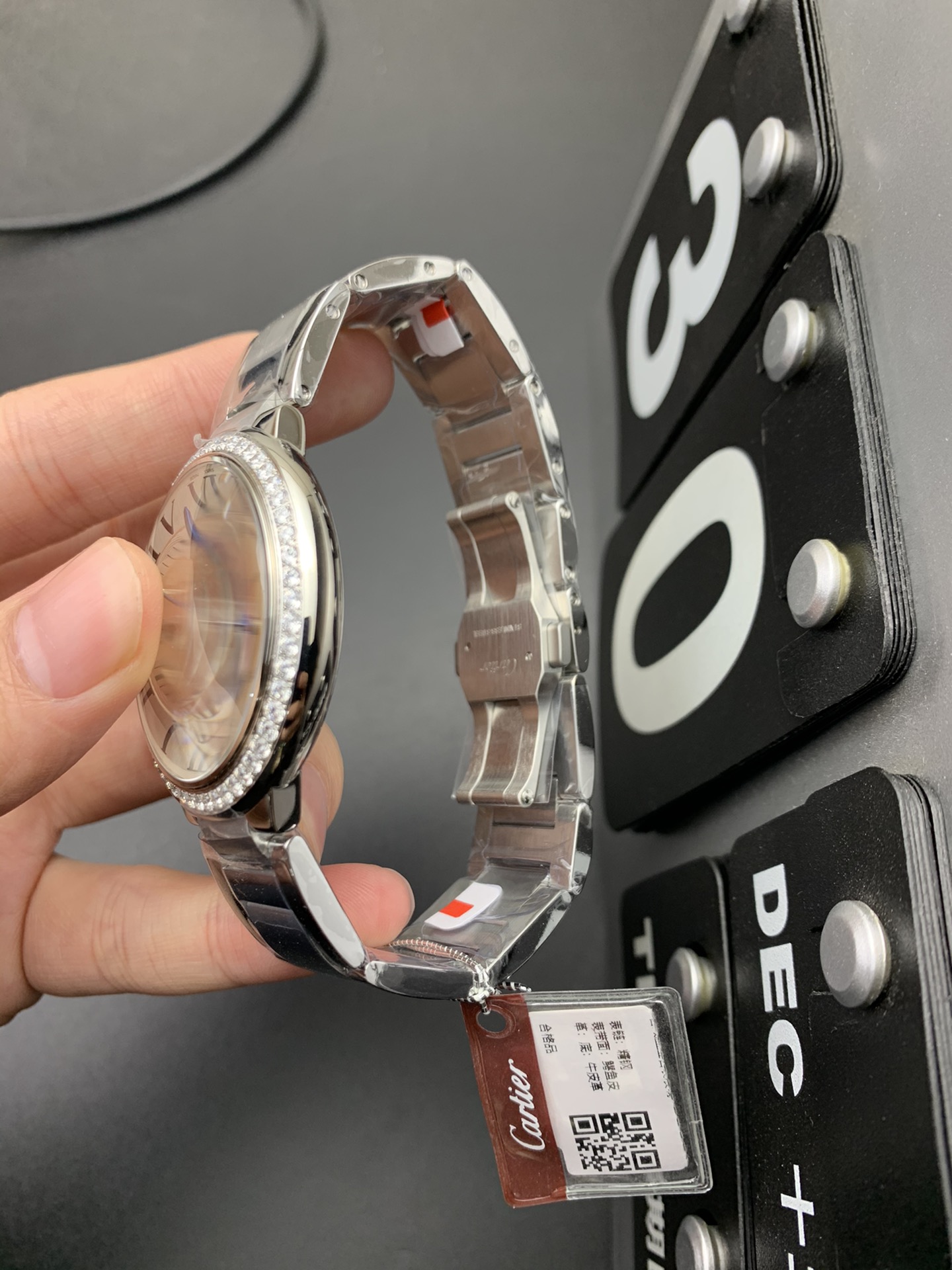 Cartier 钻圈 球