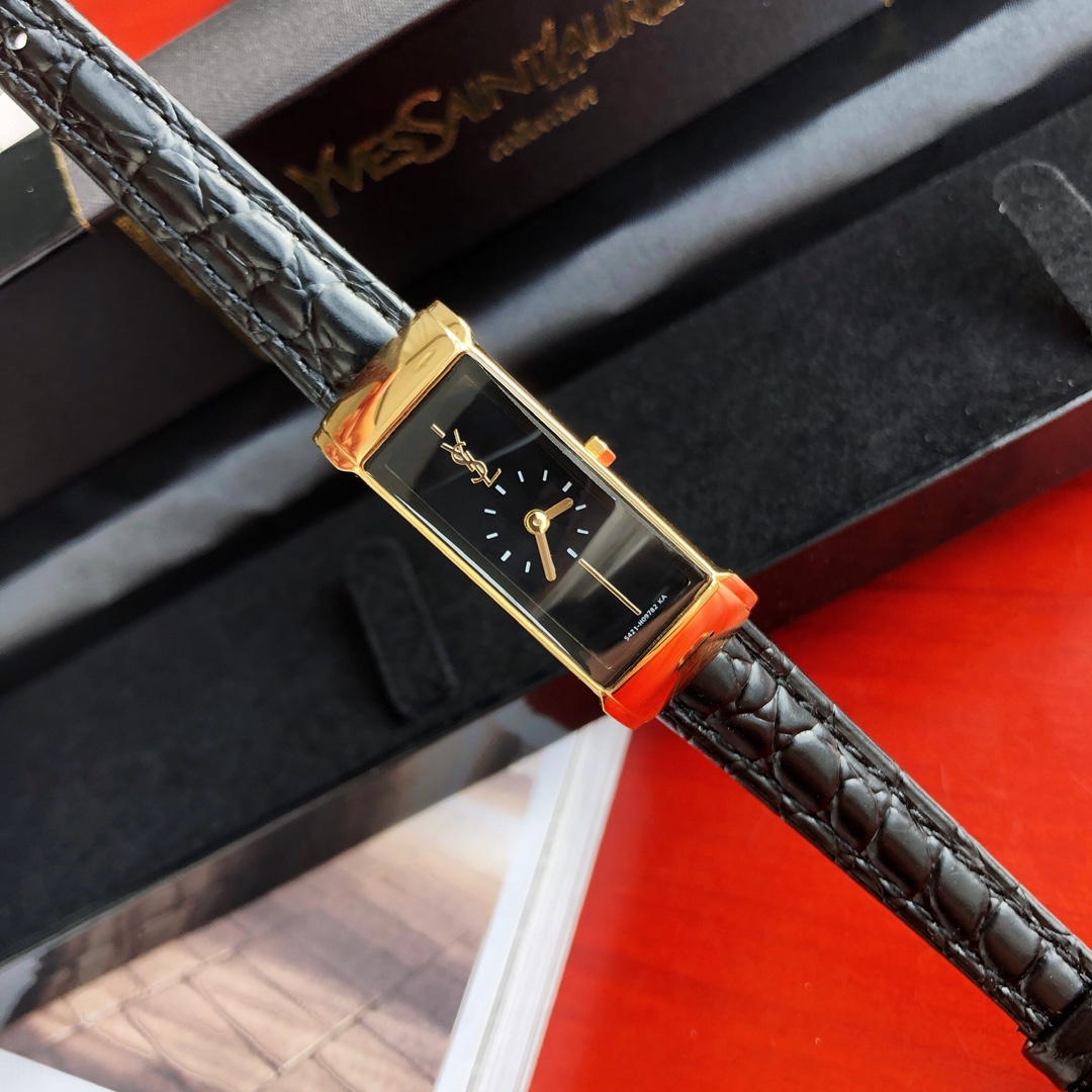 Часы Saint Laurent