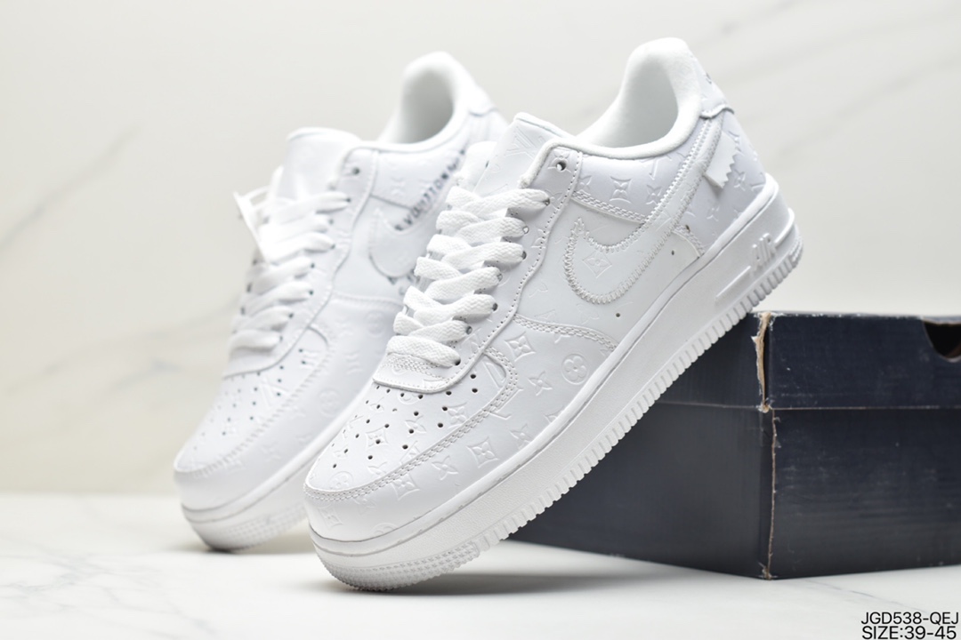 180 Louis Vuitton x Nike Air Force 1 Low 路易威登印花联名 LA2314-100-莆田鞋,莆田鞋货源,高仿鞋,高仿鞋货源,安福档口,莆田高仿鞋,莆田鞋批发,高仿鞋批发,莆田高仿运动鞋,高仿运动鞋,莆田运动鞋 180 Louis Vuitton x Nike Air Force 1 Low 路易威登印花联名 LA2314-100