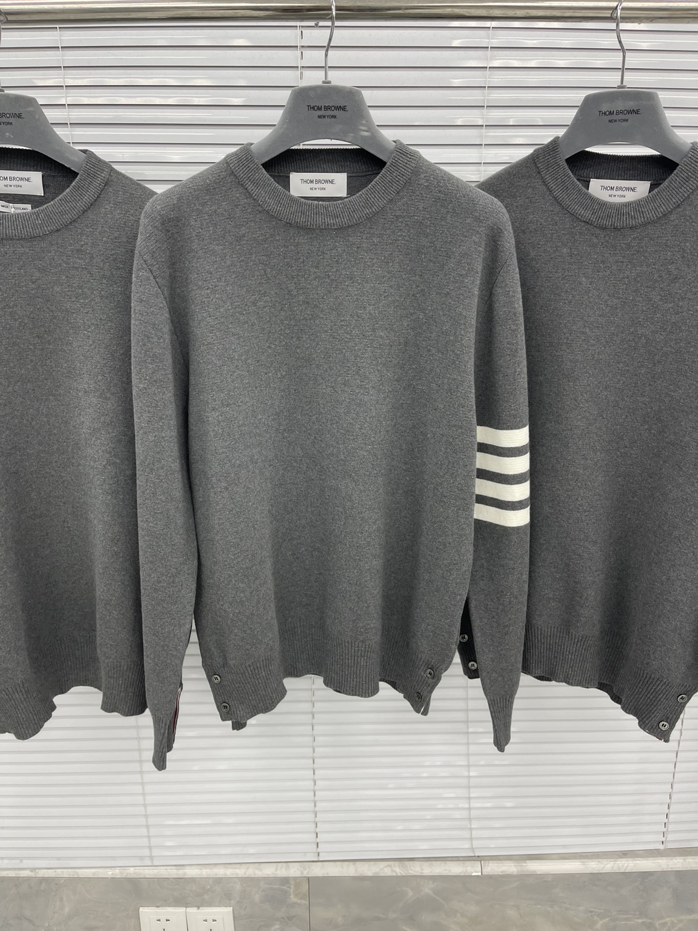 톰브라운 남성 니트 142872 Thom Browne Knit 상세 이미지 2