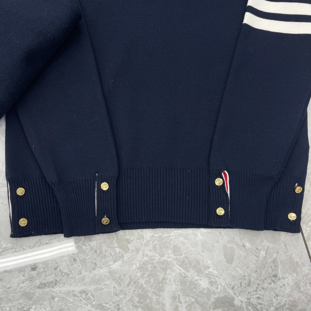 톰브라운 남성 니트 142873 Thom Browne Knit 상세 이미지 9