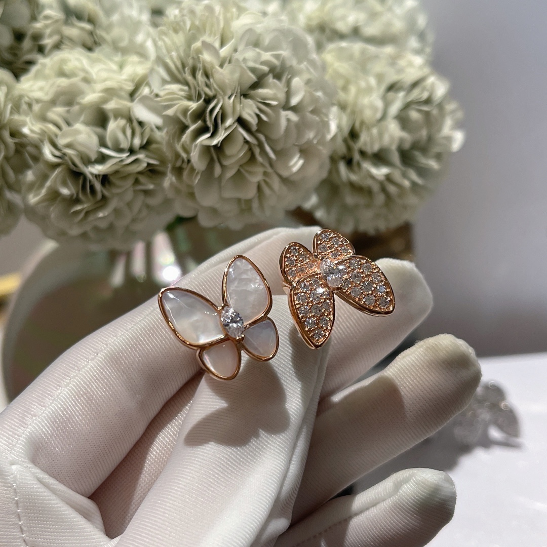 VCA Ring