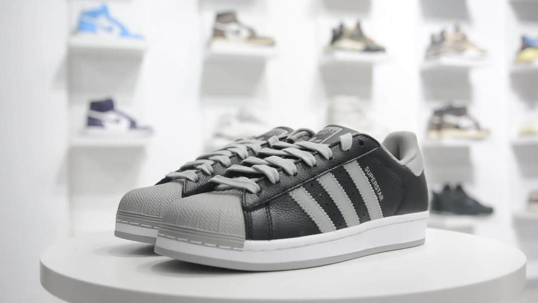 [Adidas Originals Series]HD video appreciation of Adidas Adidas Clover