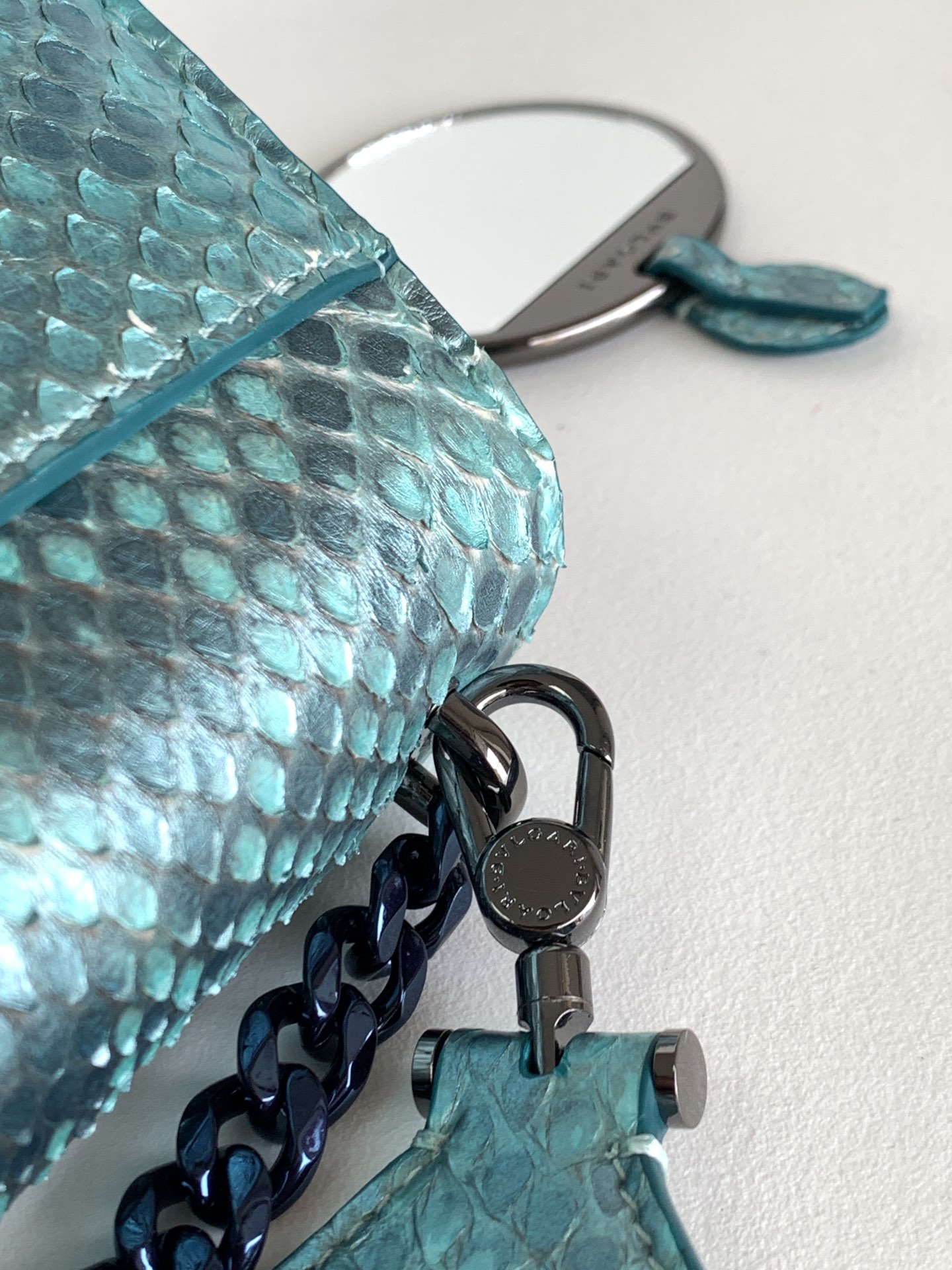 BVLGARI宝格丽SERPENTI FOREVER蟒蛇皮肩背包291076