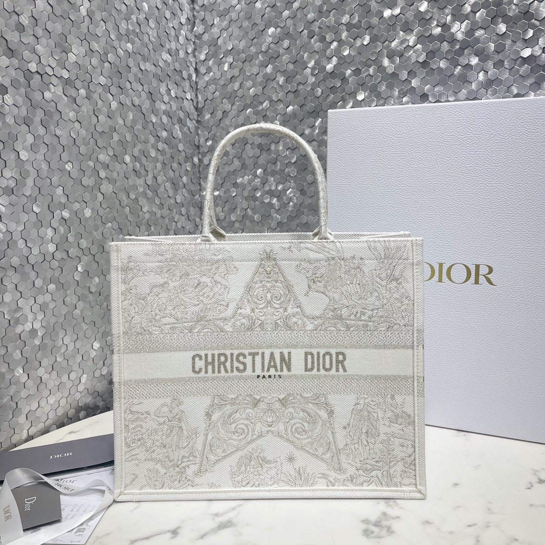 Dior Book Tote Handbags Tote Bags Best knockoff
 Gold Embroidery
