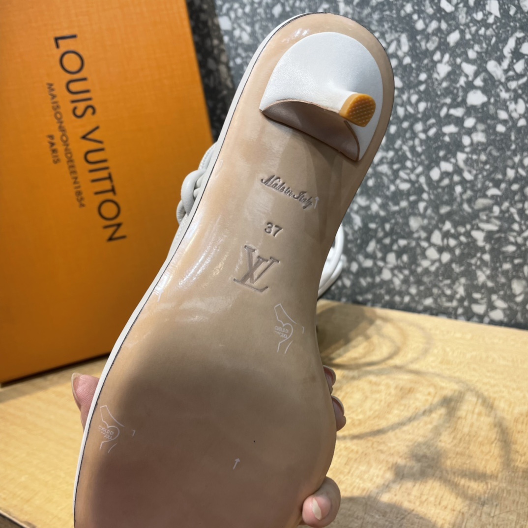 L+V路易家最新款性感方头高跟中跟鞋
