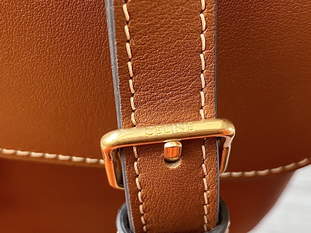 CELINE赛琳进口牛皮TABOU全新复古邮差包196583