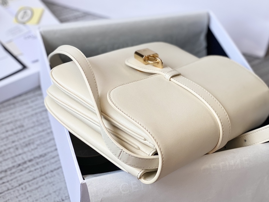 CELINE赛琳进口牛皮TABOU全新复古邮差包196583