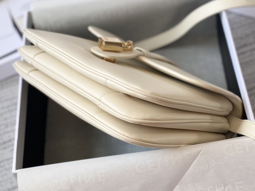 CELINE赛琳进口牛皮TABOU全新复古邮差包196583