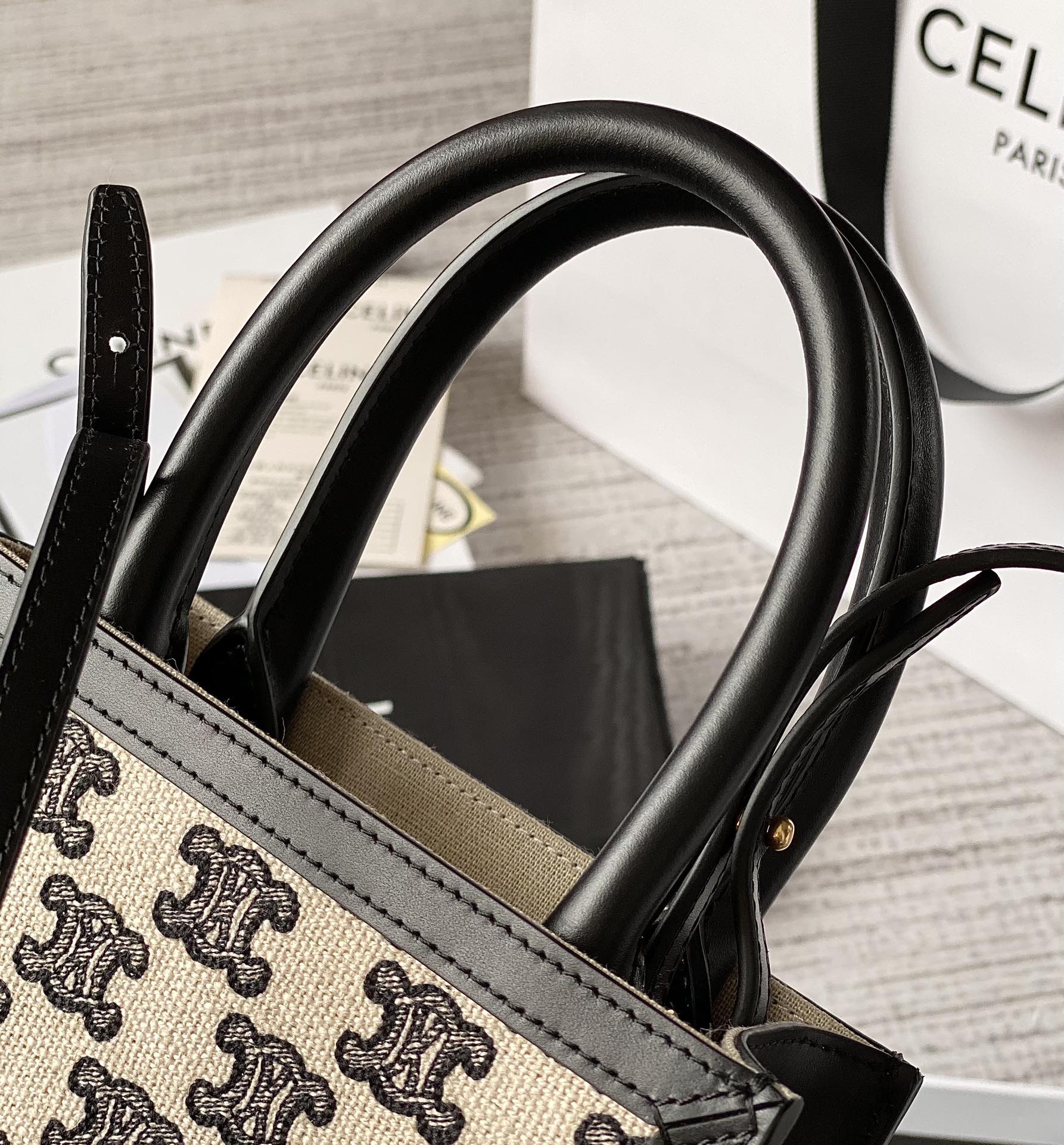 CELINE 2021新品托特包 193302