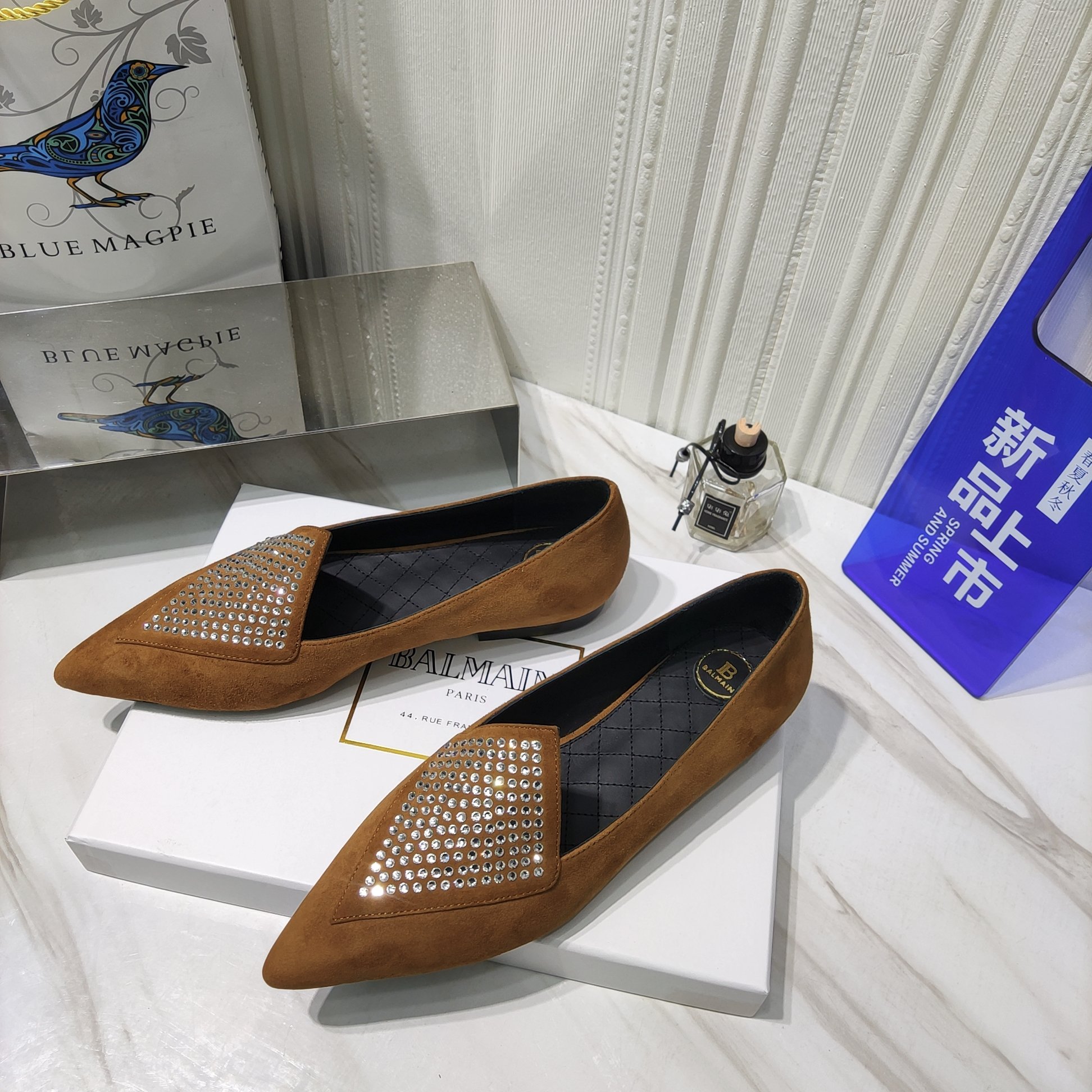 2022 Summer: Bal*ain & Balman’s Flat Shoes with Custom Sheepskin Zenium Technology - 图片 2