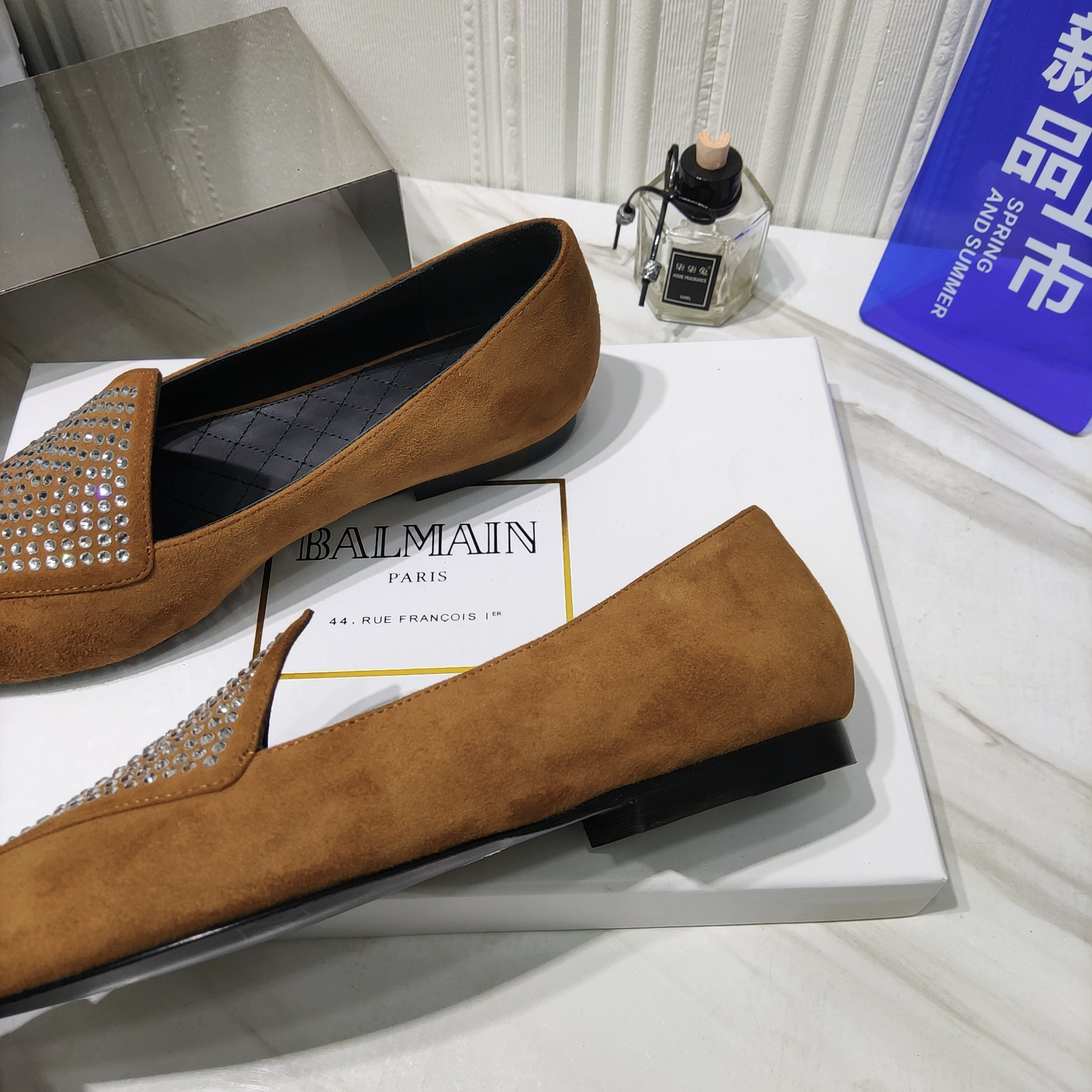 2022 Summer: Bal*ain & Balman’s Flat Shoes with Custom Sheepskin Zenium Technology - 图片 4