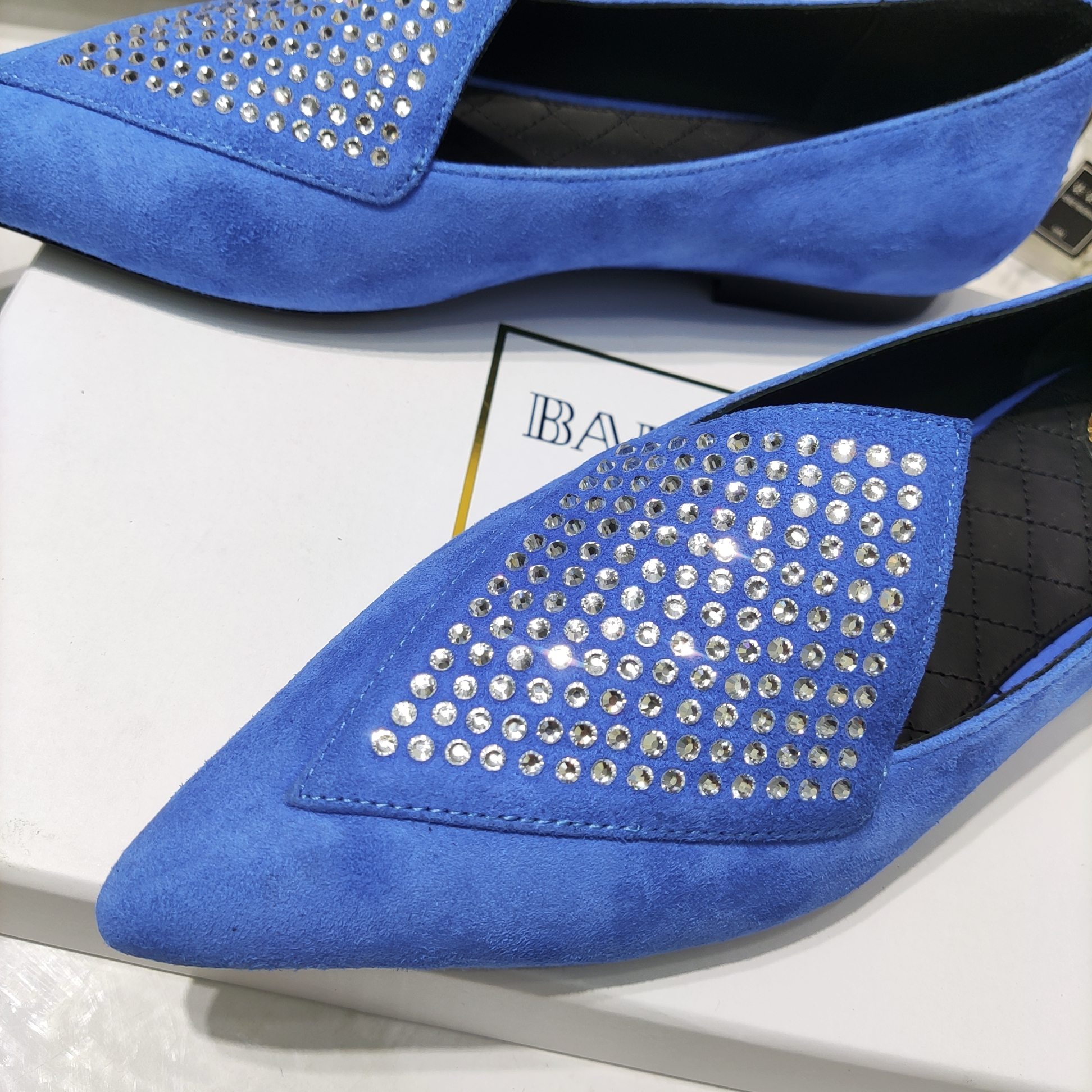 2022 Summer Flat Shoes: Bal*ain & Balman’s Limited Edition Zenium Collection - 图片 3
