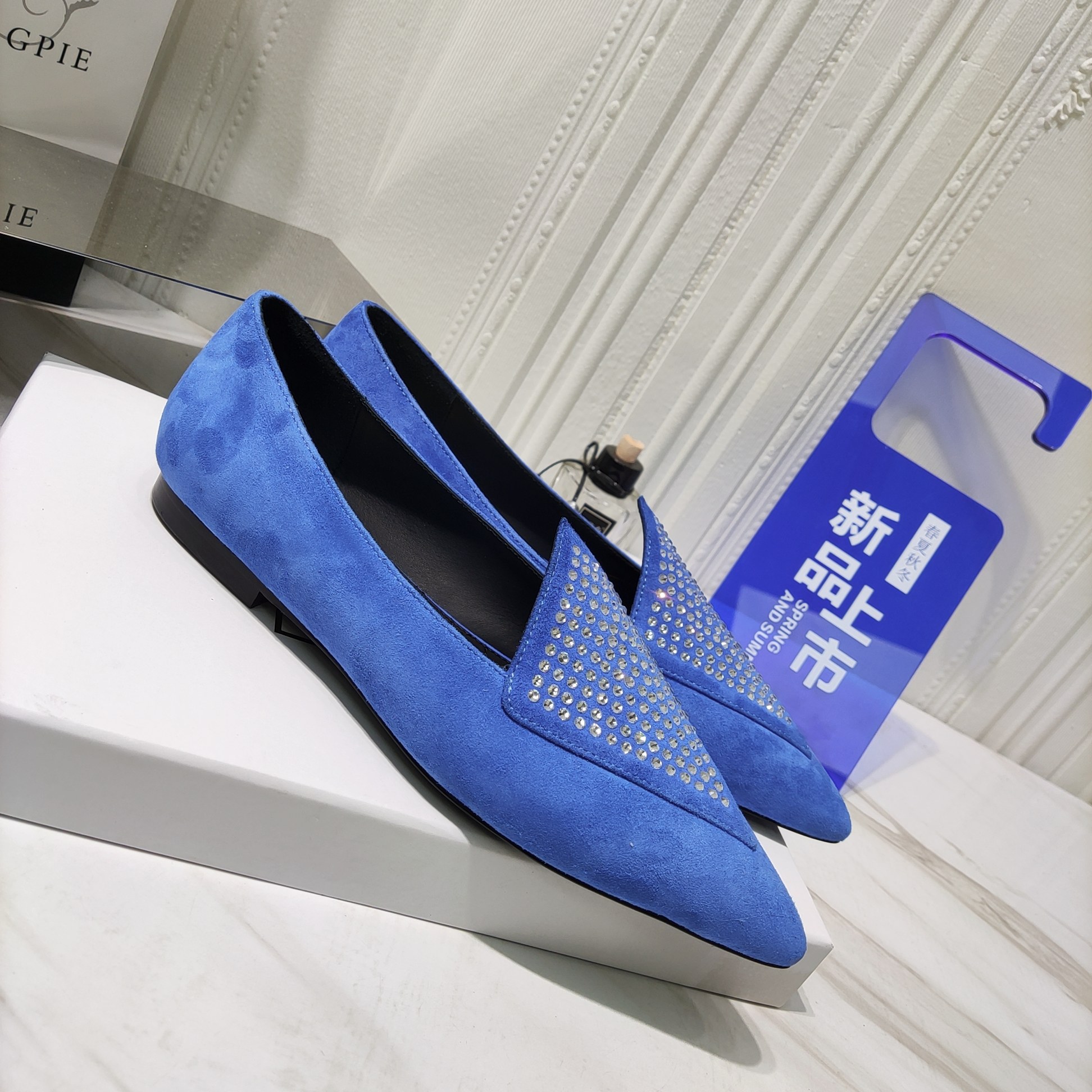 2022 Summer Flat Shoes: Bal*ain & Balman’s Limited Edition Zenium Collection - 图片 8