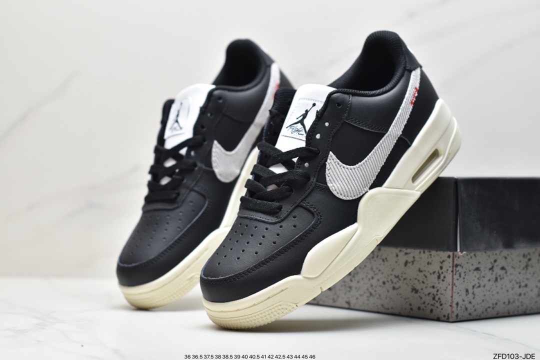 280 Air Force 4 顾名思义就是将 Air Jordan 4 与 Air Force 1 合二为一