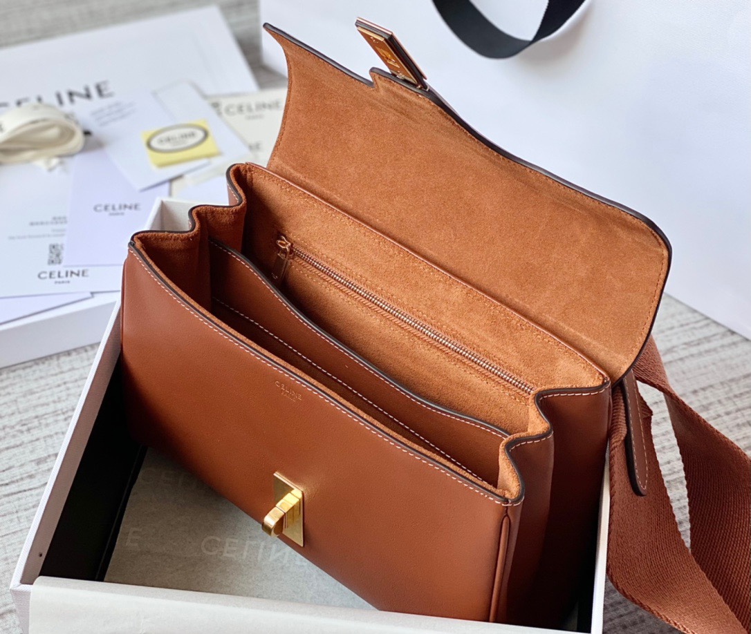 CELINE赛琳TEEN16 复古元素牛皮手袋196853