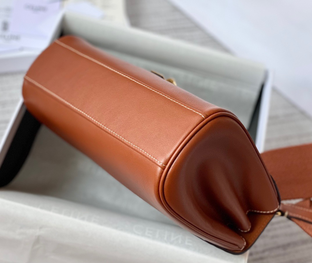 CELINE赛琳TEEN16 复古元素牛皮手袋196853