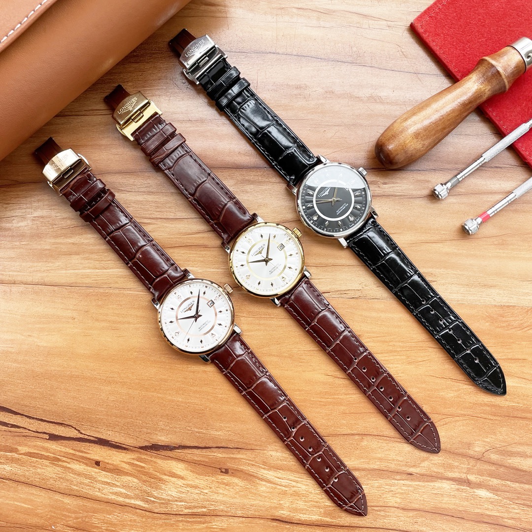 ， 皮带，钢带 三针精品 简约款式 最新：浪琴 Longines 最佳设计独家首发 类型：精品男士腕表 表带：真牛皮/316精钢表带 机芯：高端全自动机械机芯 镜面：矿物质强化玻璃更高清 品味高雅 浩瀚大气 匠心独运 腕间瑰宝 尺寸：直径41mm厚12mm热卖上市欢迎转载