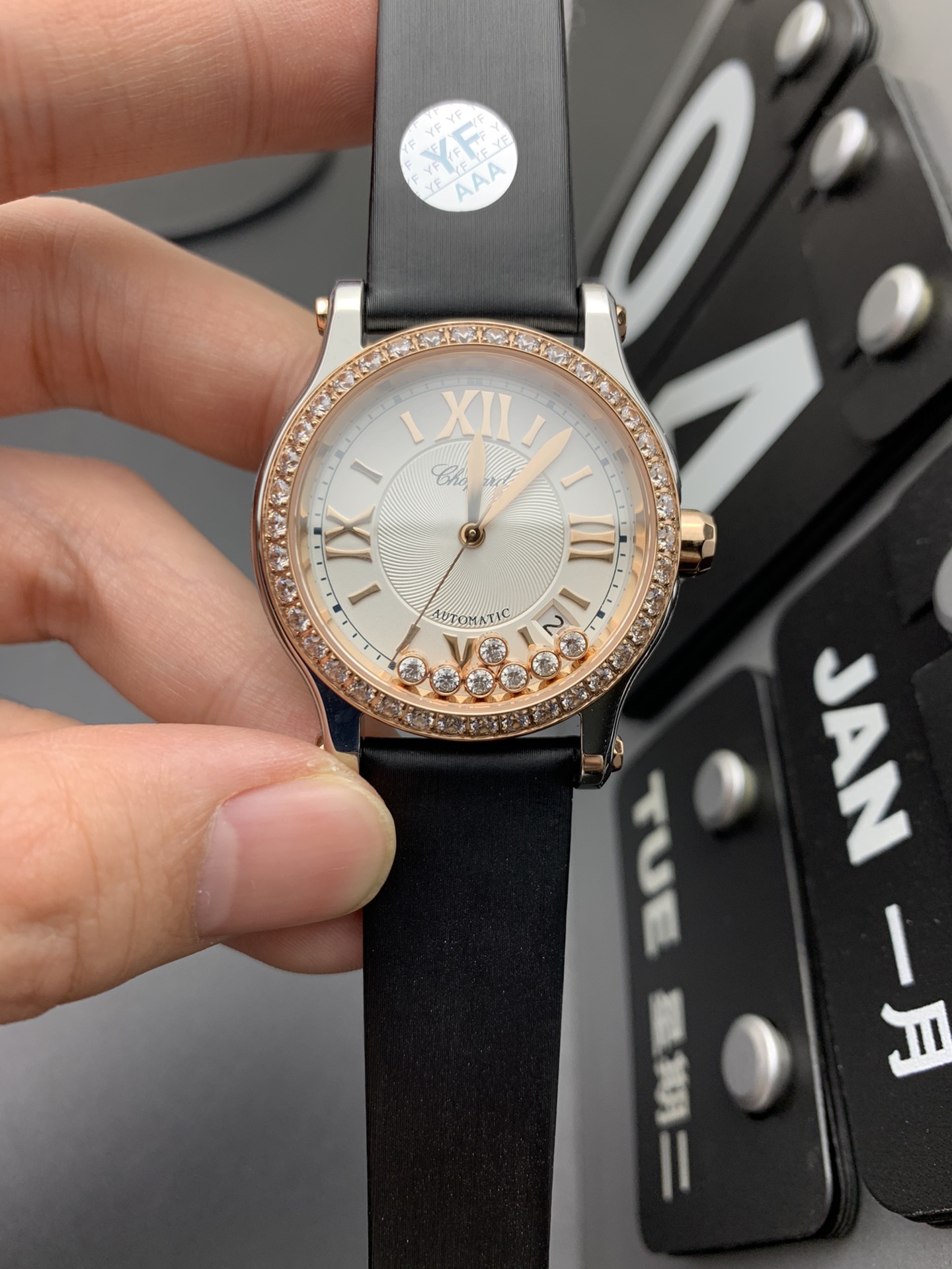 Chopard YF 钻圈快乐钻