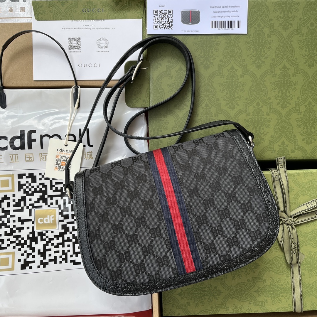 原厂皮配Cdfmall三亚免税店手提袋涂层帆布单肩包可调肩带做旧金色BB金属配件拉链闭合正面拉链袋Hac