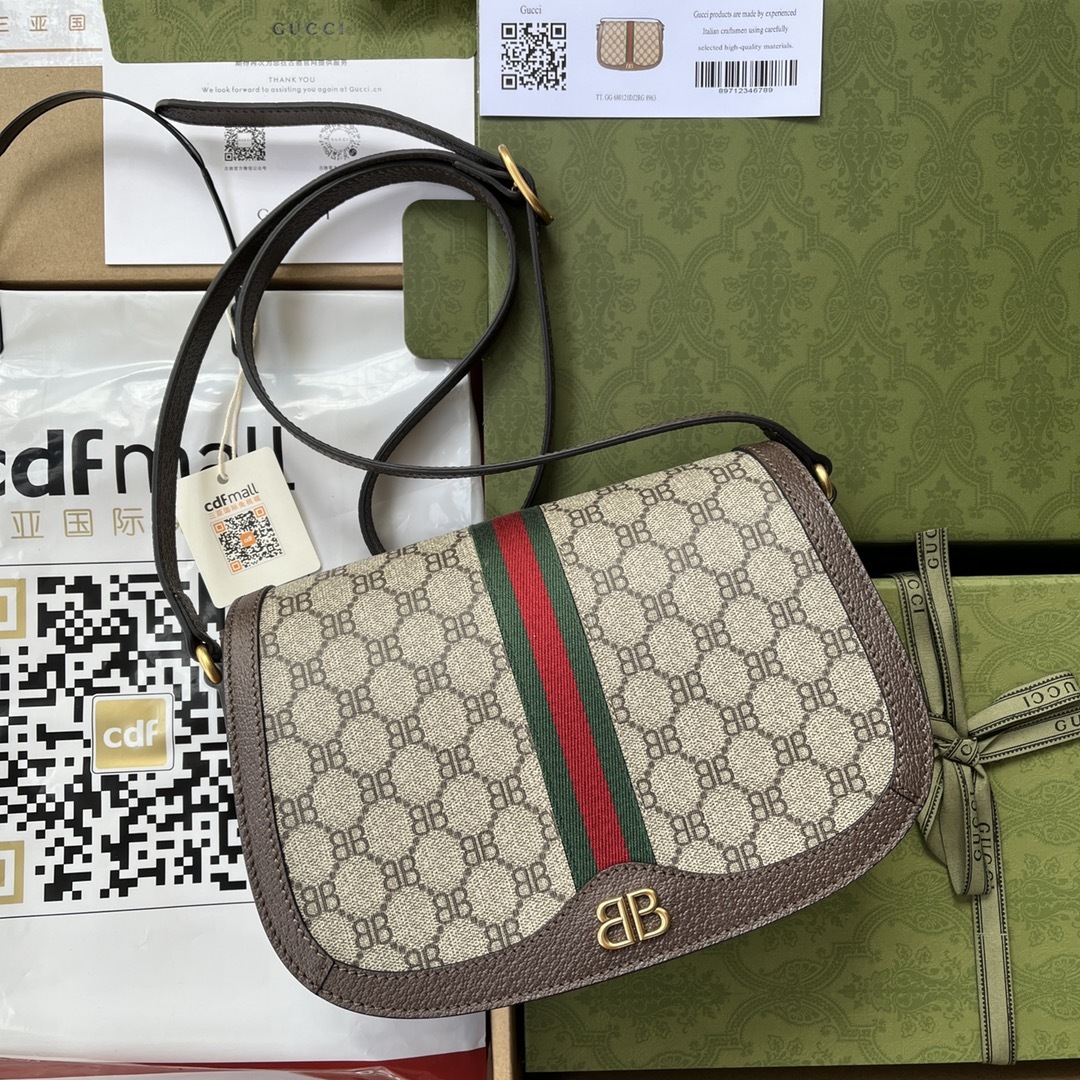 原厂皮配Cdfmall三亚免税店手提袋涂层帆布单肩包可调肩带做旧金色BB金属配件拉链闭合正面拉链袋Hac