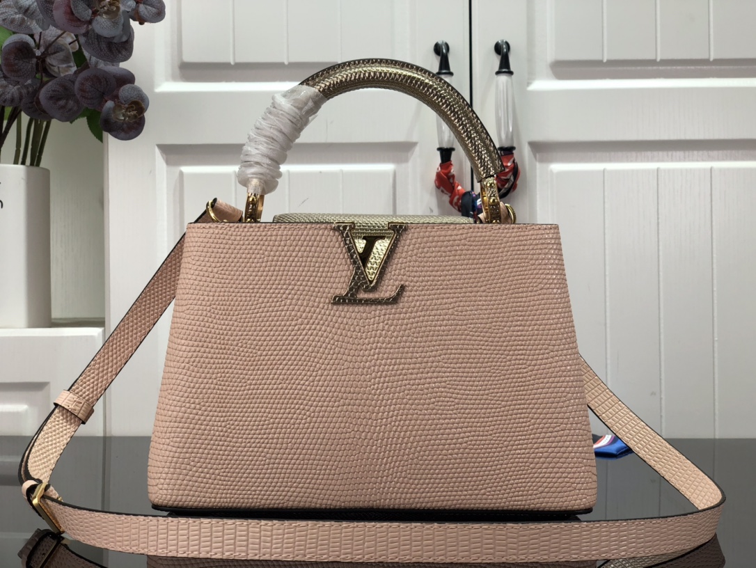 Replica How Can You
 Louis Vuitton LV Capucines AAAAA+
 Bags Handbags Sheepskin