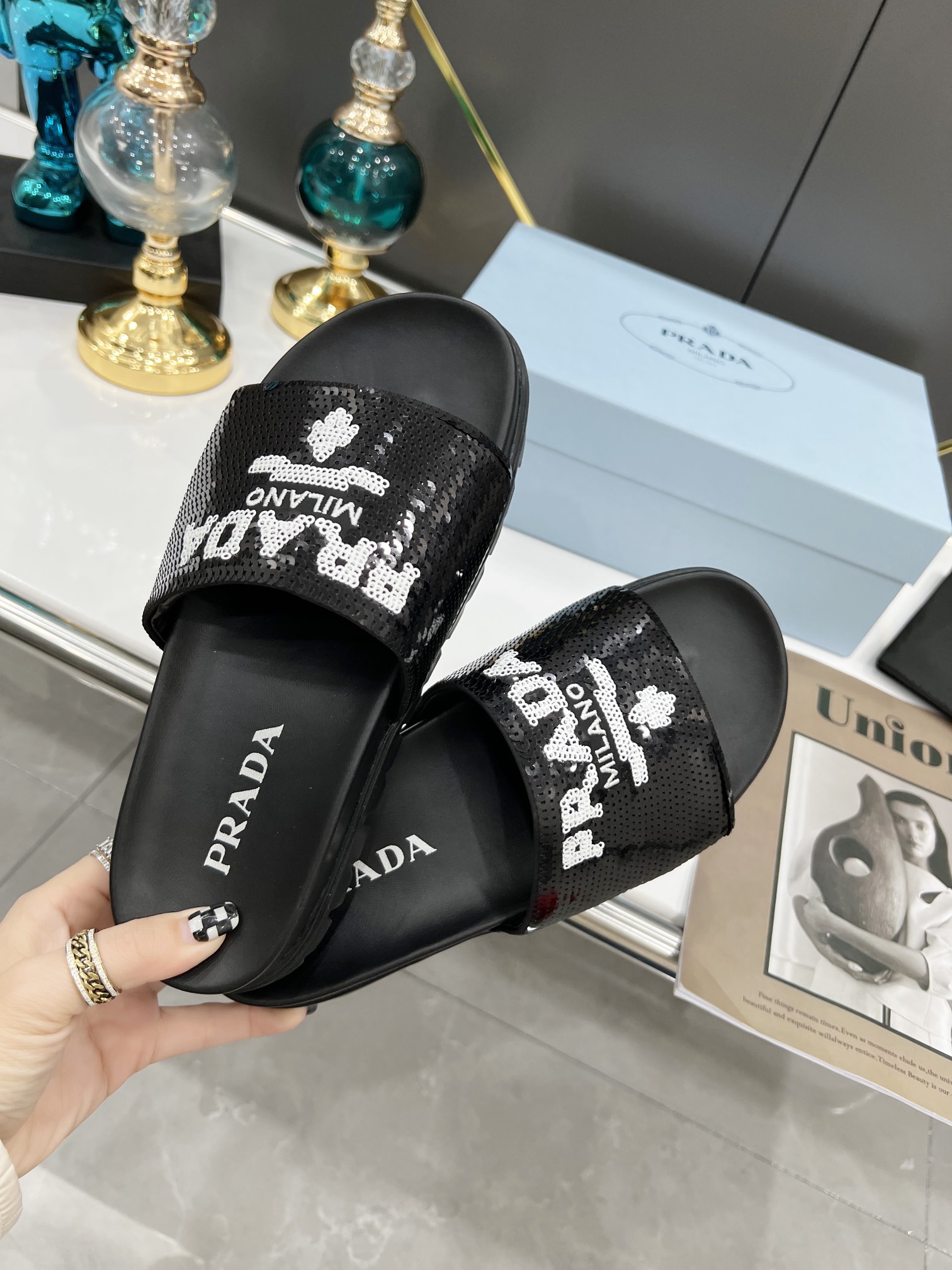 . Prada Prada 2022 Nuevo Zapatos de Mujer Logotipo Zapatillas de Moda de Casa Casual Tejido: Cuentas