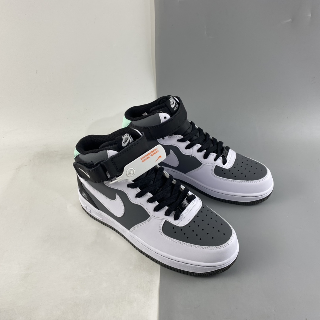 P260 NIKE Air Force 1’07 Mid ”Camcorder” 黑白灰板鞋 CN6863-502