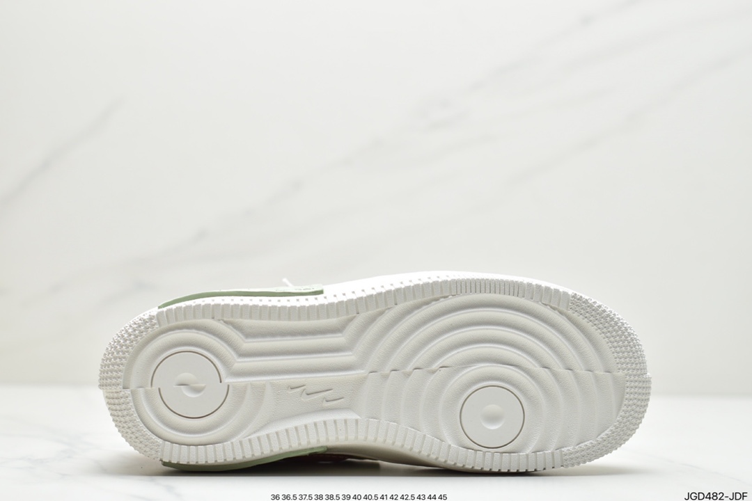 180 耐克 Nike Air Force 1 厚底新配色 空军一号时尚休闲低帮板鞋 DO6719-100